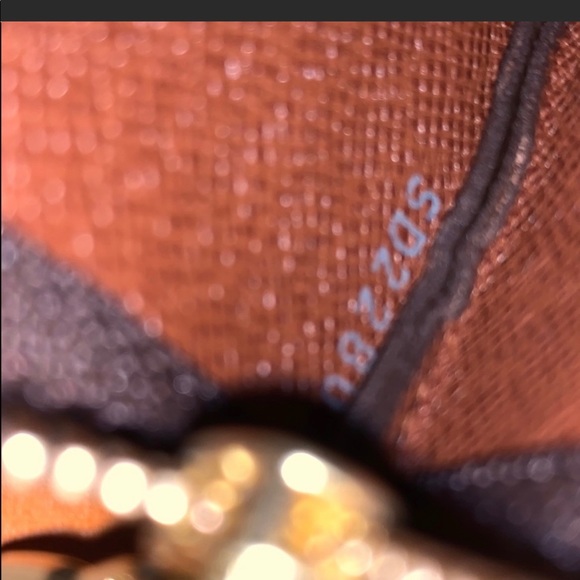 Louis Vuitton cles keychain - Picture 8 of 8